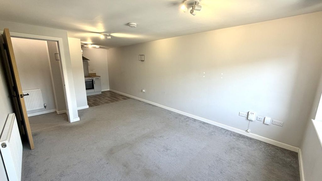 Property photo 3 of 5 Living Room