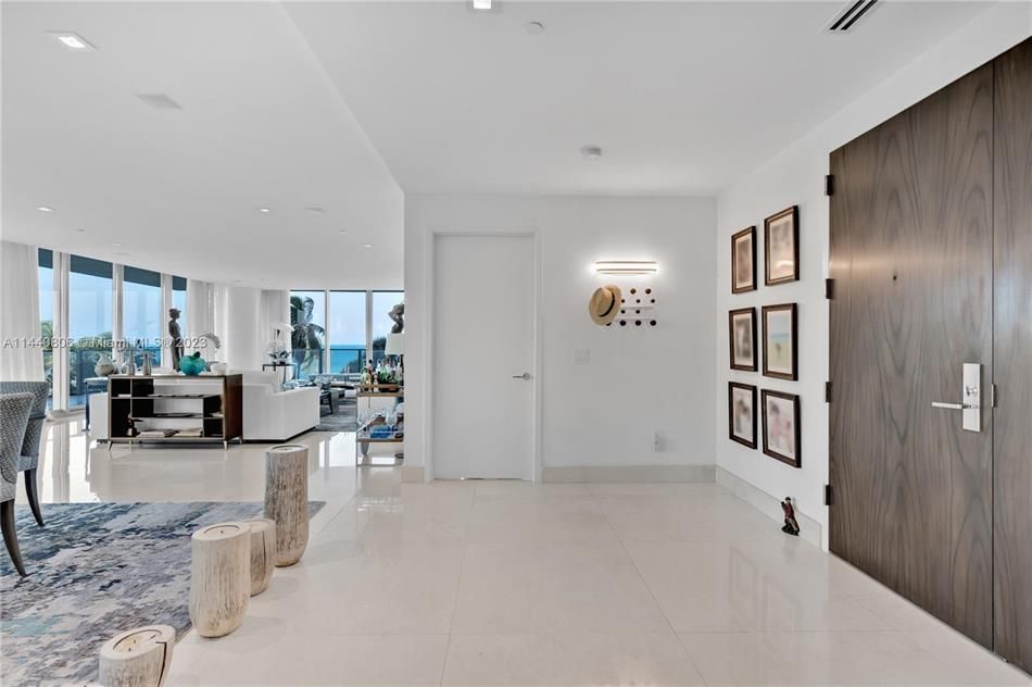 Property photo 2 of 50 <Alttext/>