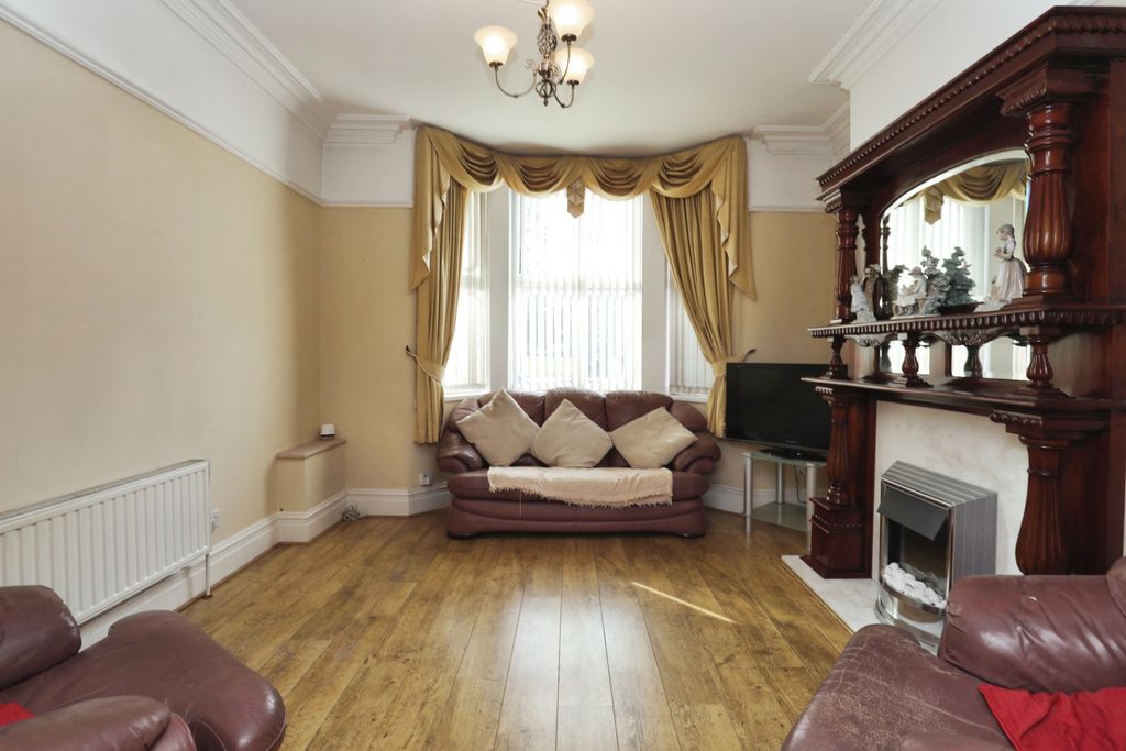 Property photo 2 of 15