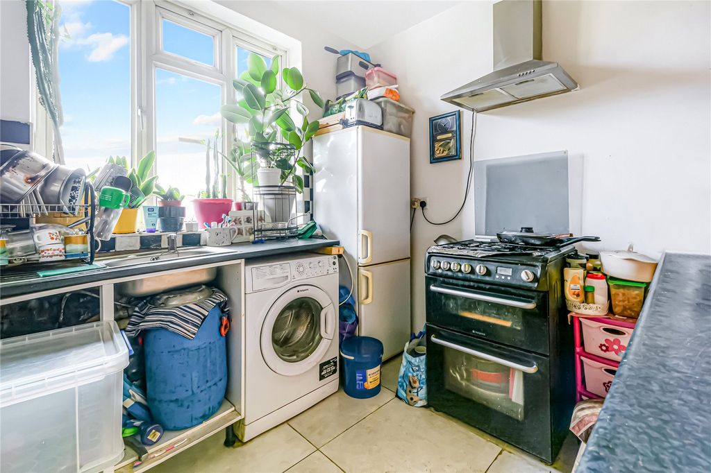 Property photo 2 of 15 Picture No. 05