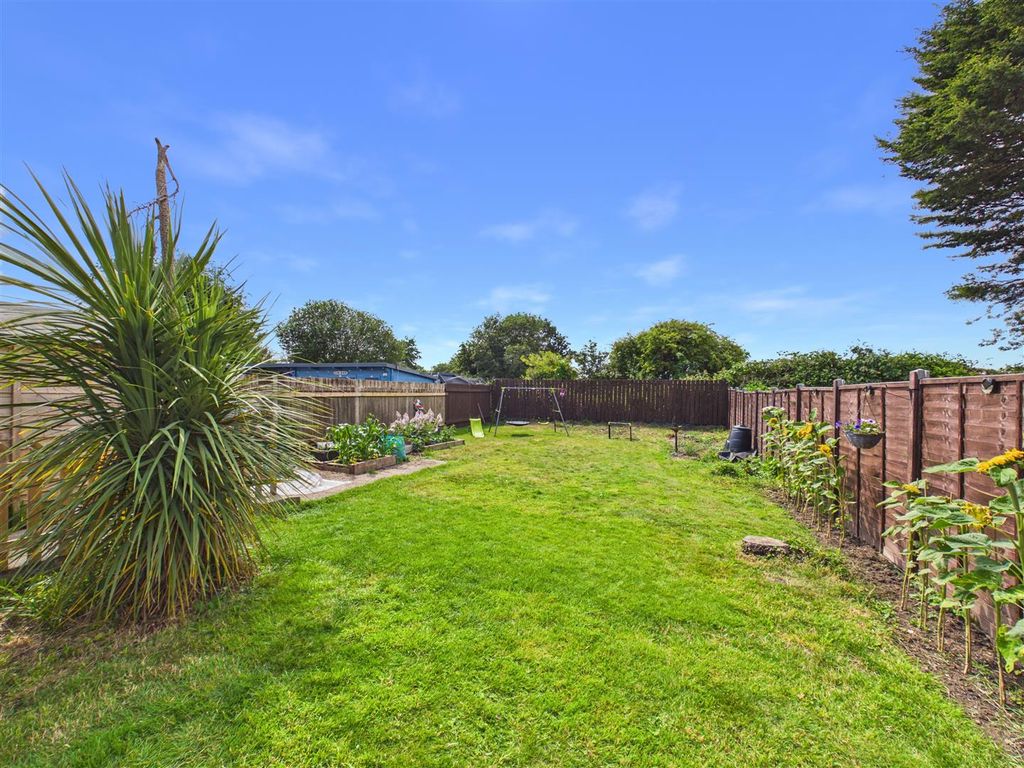 Property photo 3 of 14 Outside