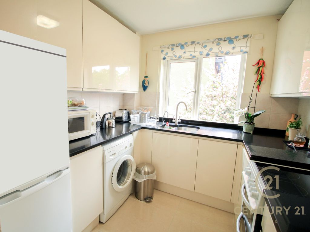 Property photo 3 of 3