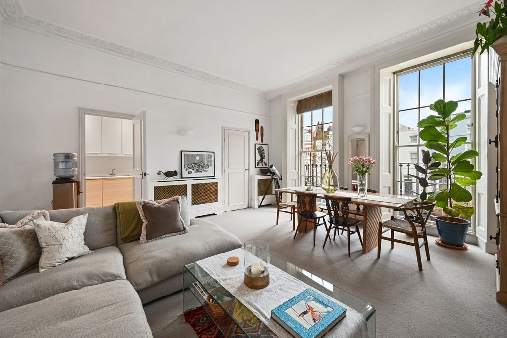 Property photo 1 of 16 2Â Bedroom Flat For Rent