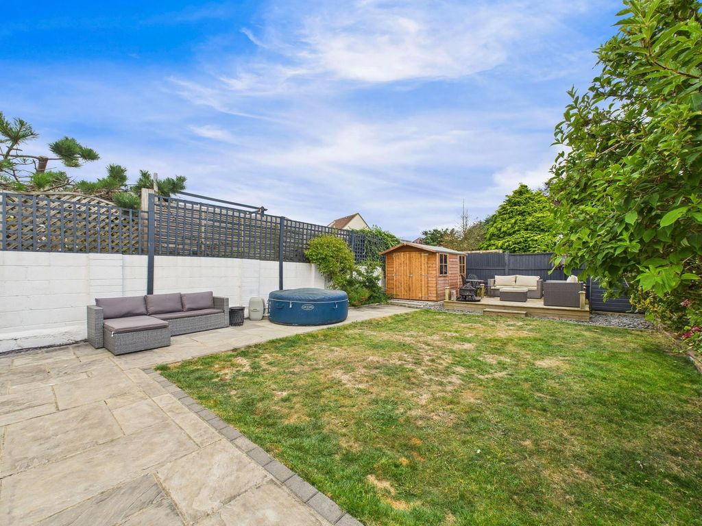 Property photo 3 of 16