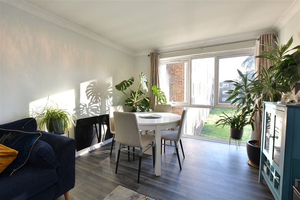 Property photo 3 of 13 Lounge/Dining Room