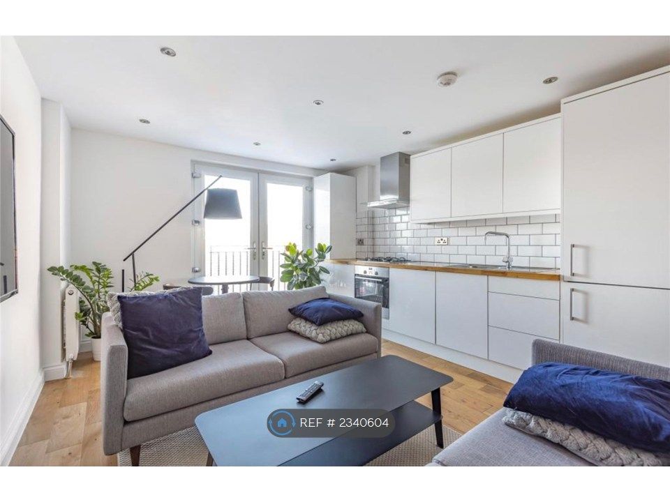 Property photo 2 of 35