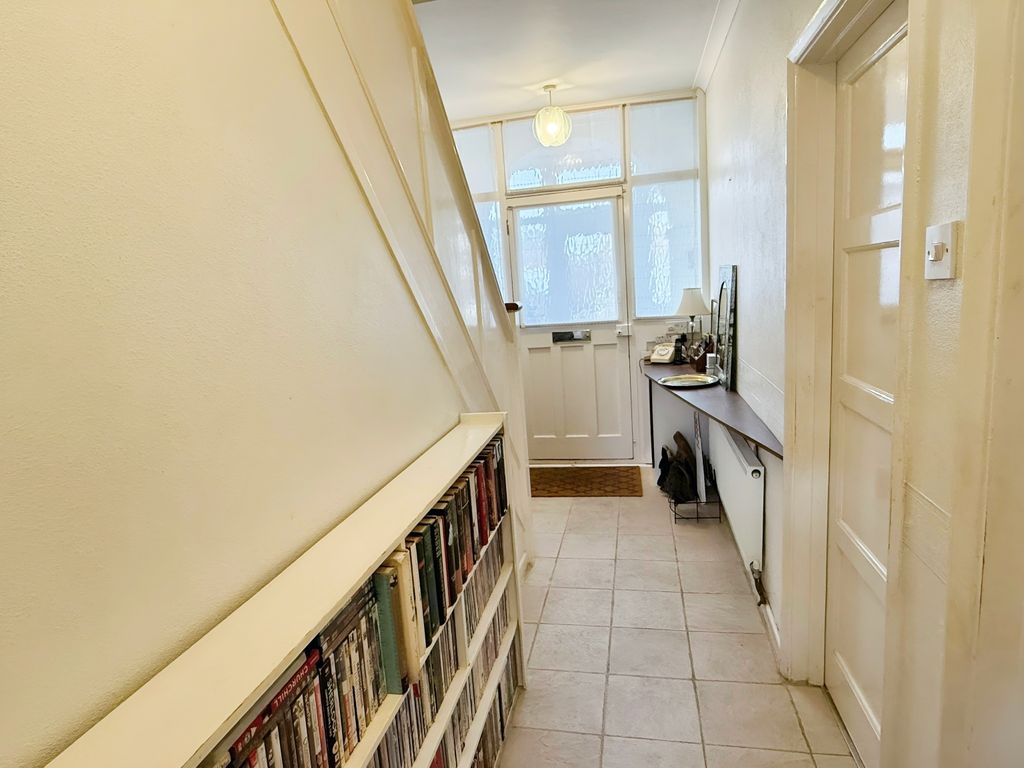Property photo 3 of 22