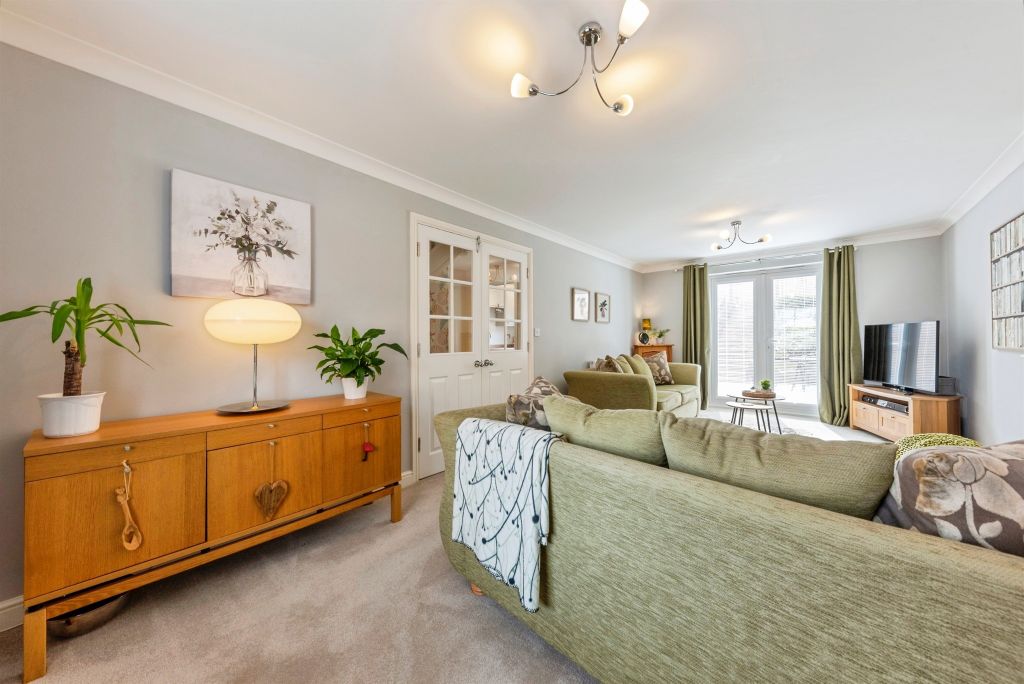 Property photo 3 of 25