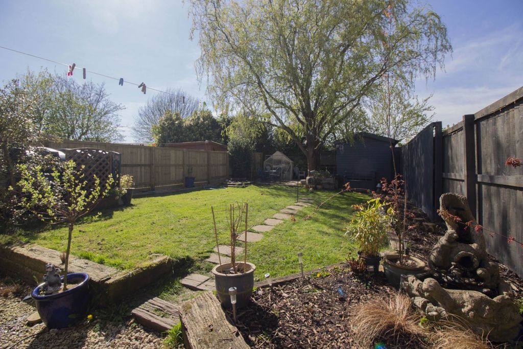 Property photo 2 of 16