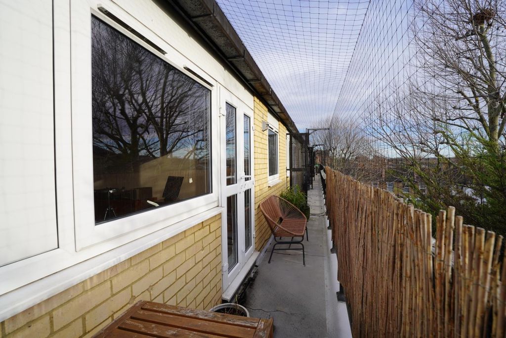 Property photo 3 of 12 2.Jpg