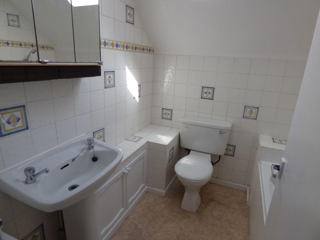 Property photo 3 of 5