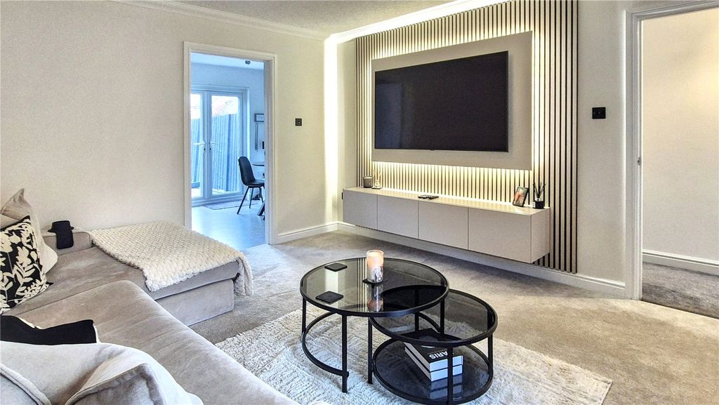 Property photo 2 of 17 Picture No. 18