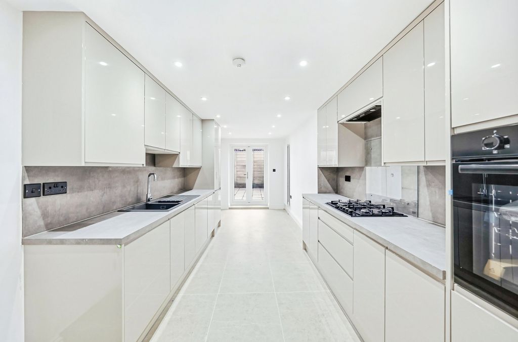 Property photo 3 of 20 Screenshot1837