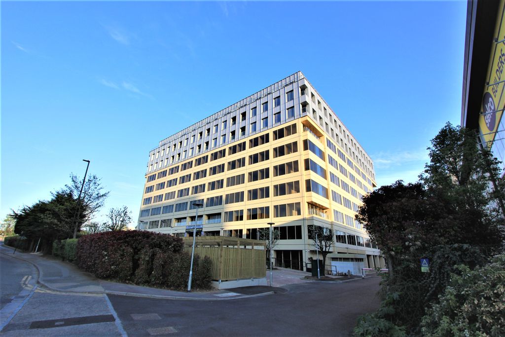 Property photo 1 of 20