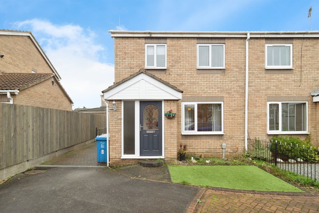 Property photo 1 of 12