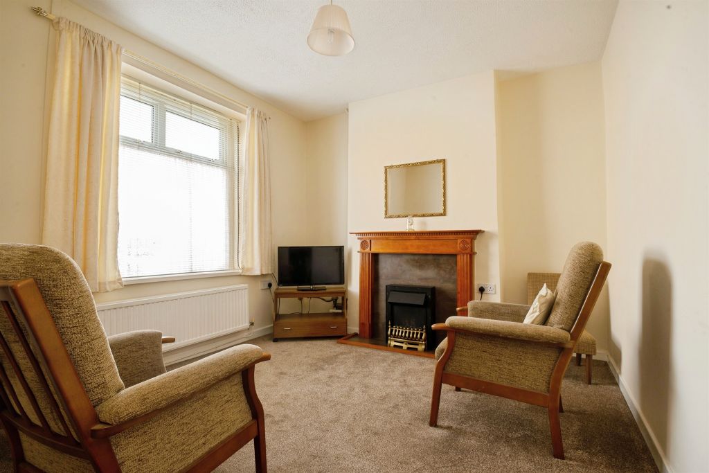 Property photo 2 of 16