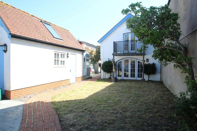 Property photo 1 of 10 Picture No. 01