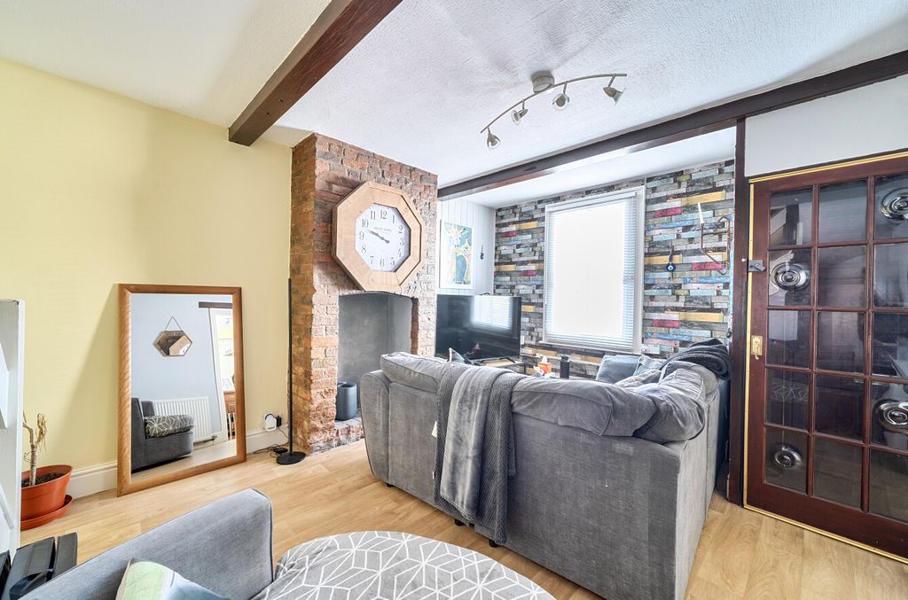 Property photo 3 of 14 1458126-13-6A0443...