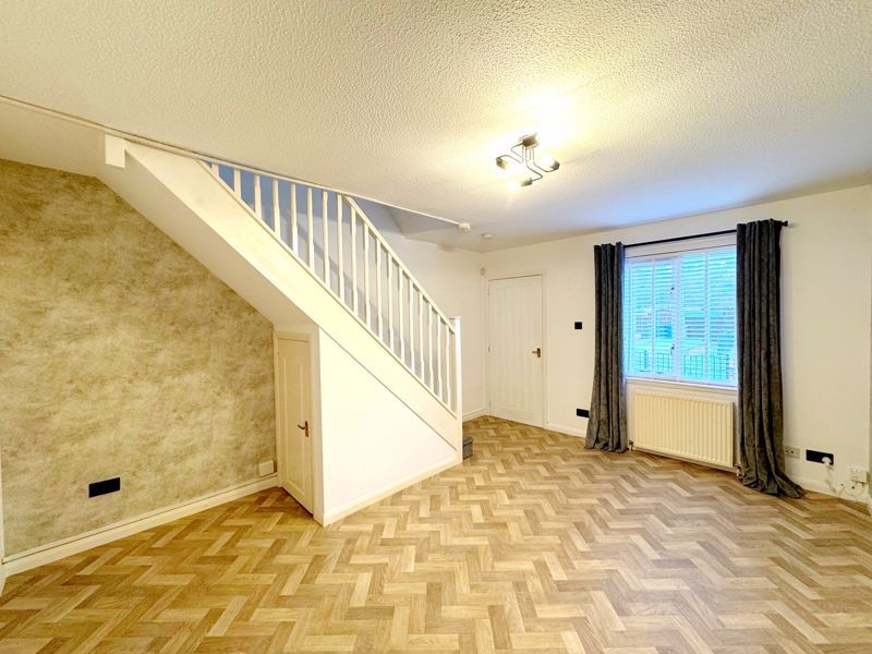 Property photo 3 of 10 Photo 6