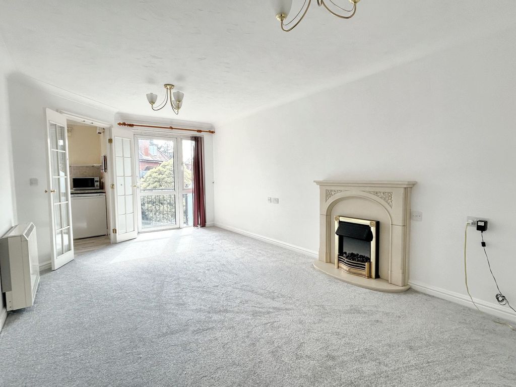Property photo 3 of 10