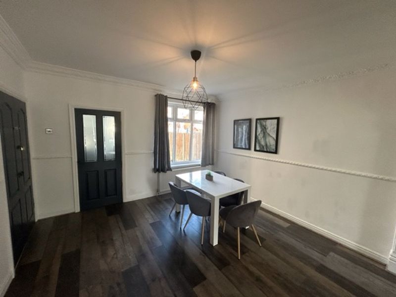 Property photo 3 of 9 Photo 2