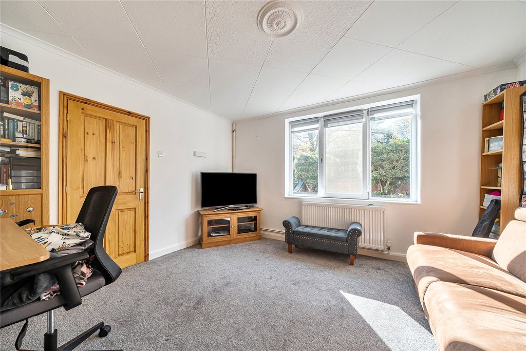 Property photo 2 of 17 Picture No. 03