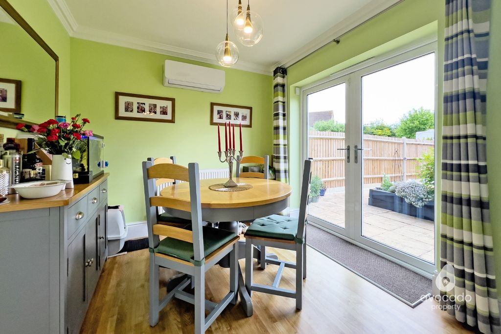 Property photo 3 of 22 4115186