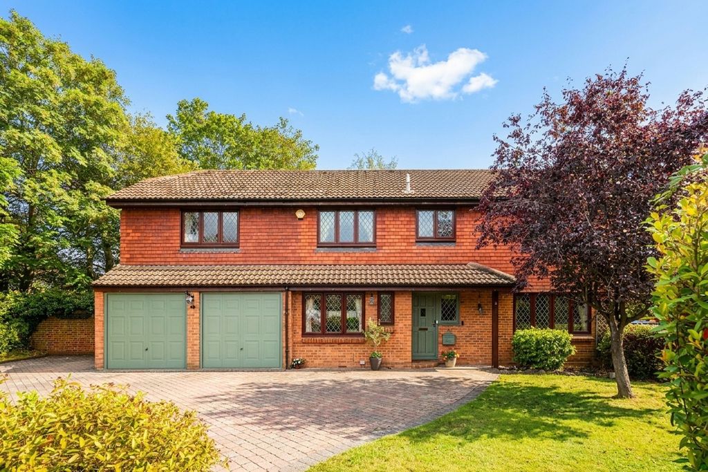 Property photo 1 of 18