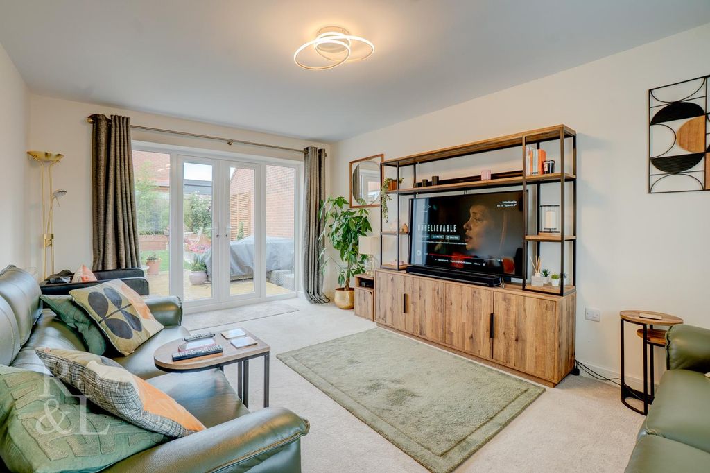 Property photo 2 of 26 Batched (13).Jpg