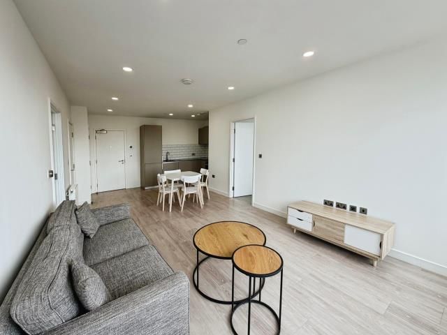 Property photo 1 of 30 Lounge