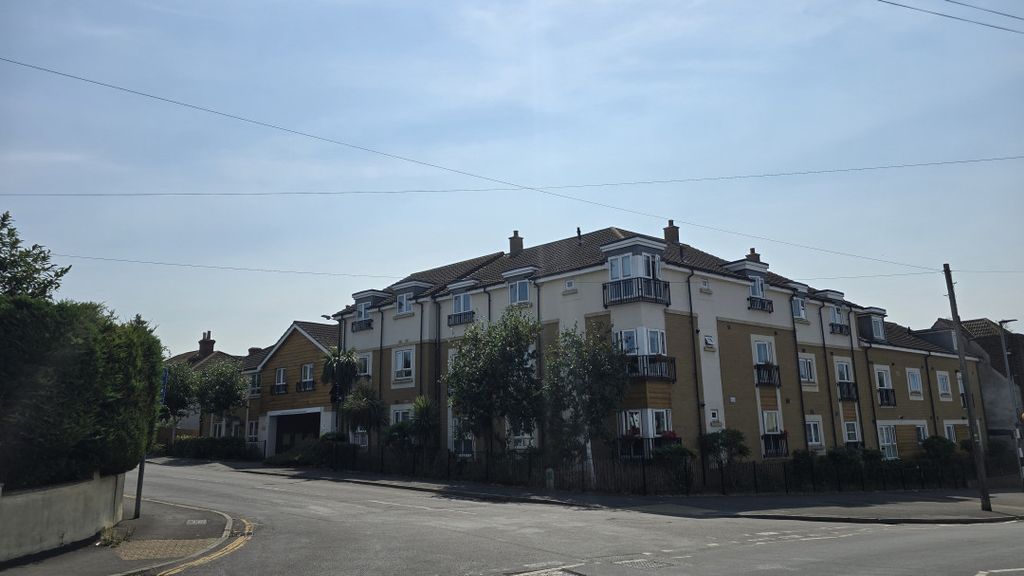 Property photo 1 of 12