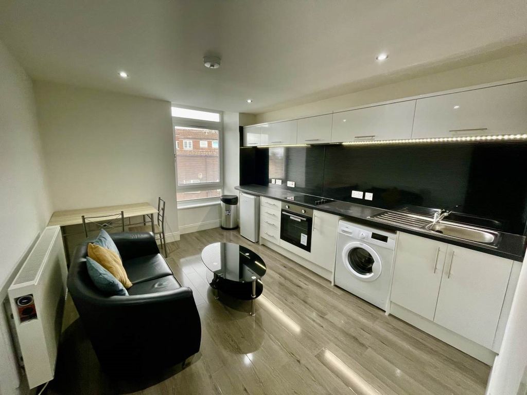 Property photo 1 of 5 Img_8708