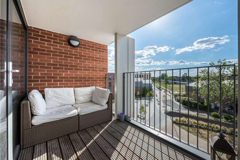 Property photo 3 of 8