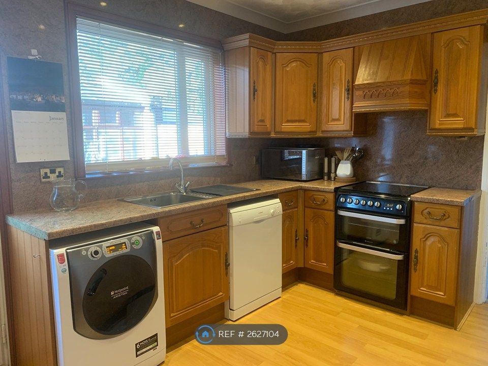 Property photo 3 of 15 Kitchen