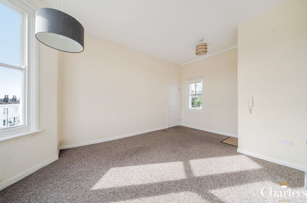 Property photo 3 of 23 Picture No. 34