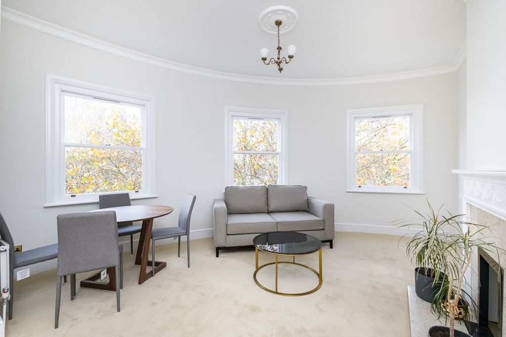 Property photo 3 of 12 23-Salisbury-Hous...