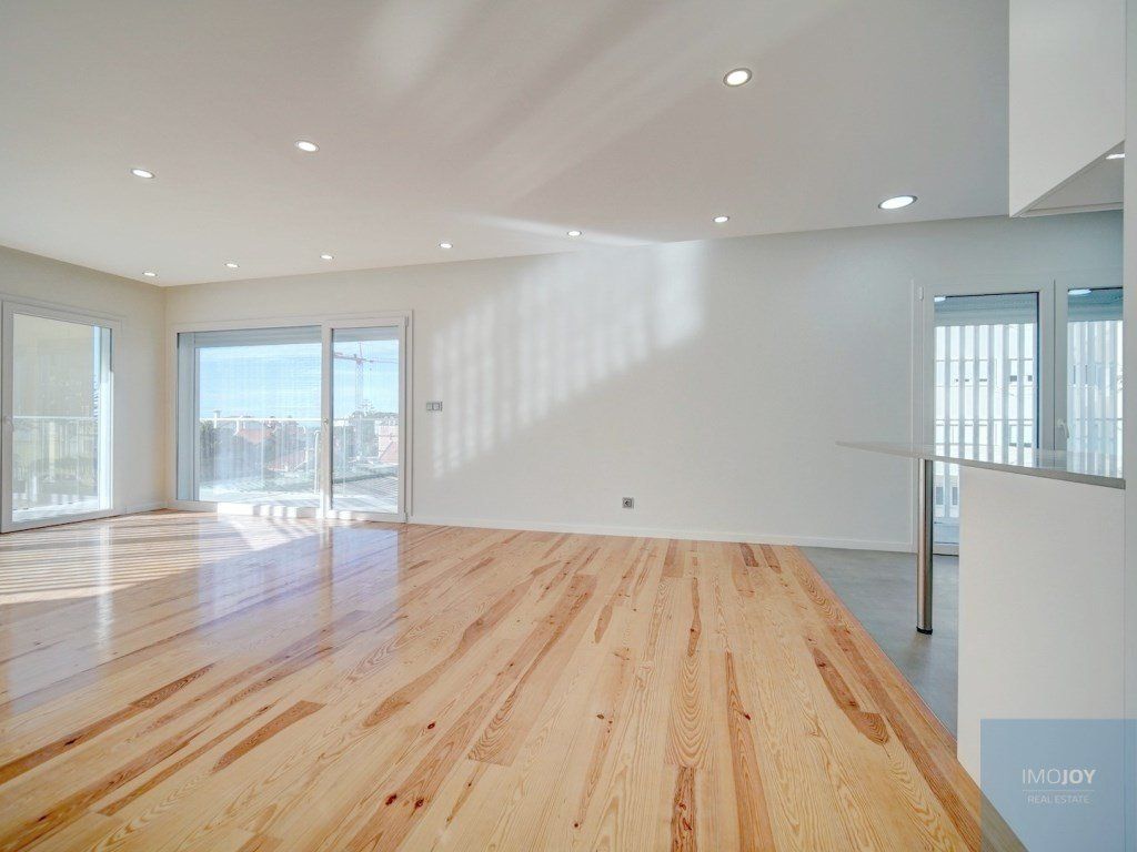 Property photo 3 of 41