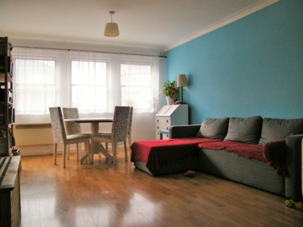 Property photo 1 of 2