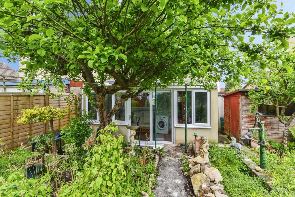 Property photo 3 of 14