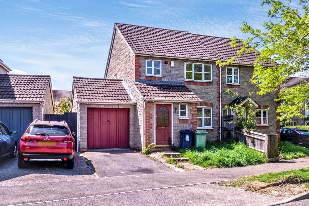 Property photo 2 of 19
