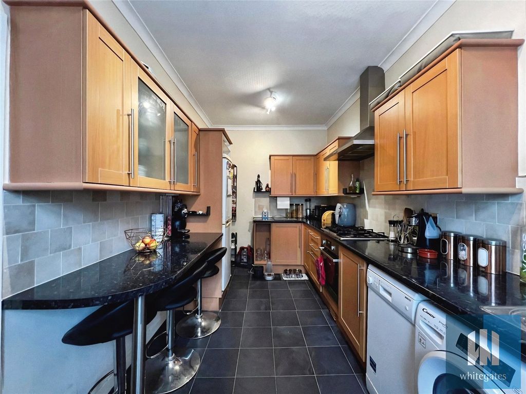 Property photo 3 of 14 Picture No. 05