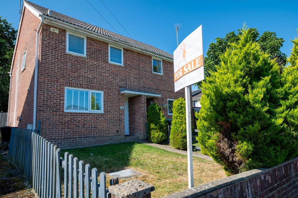 Property photo 1 of 11 Photo 11