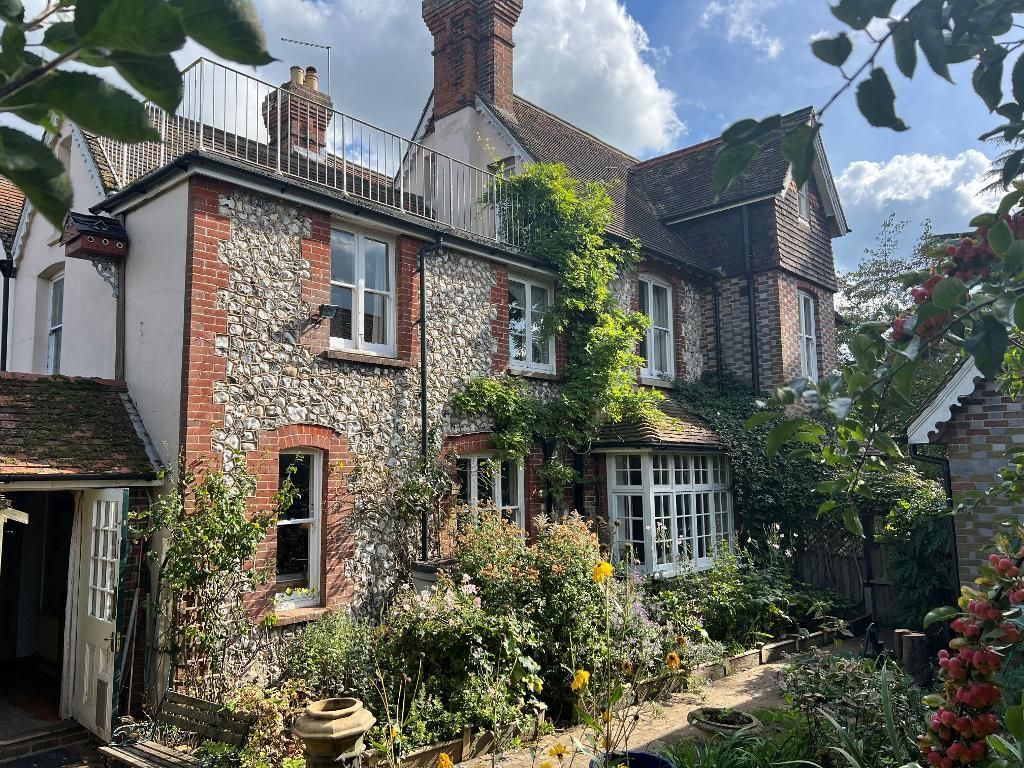 Property photo 2 of 20 Photo 2