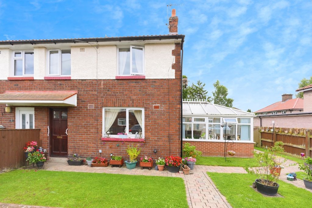 Property photo 1 of 11 External
