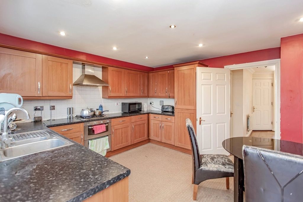 Property photo 3 of 5 Picture No. 04