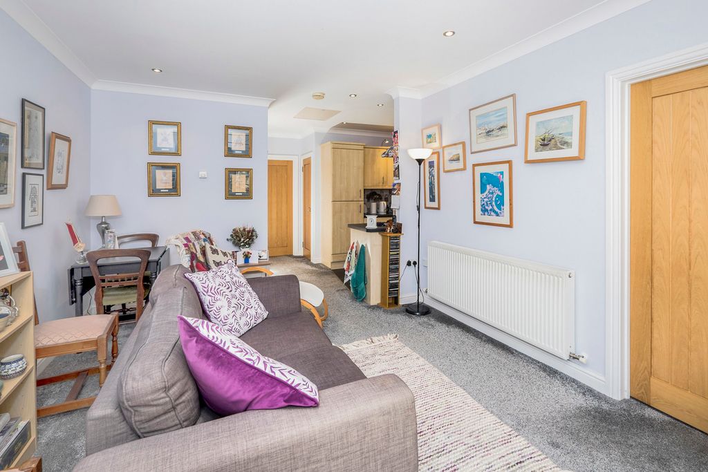 Property photo 2 of 20 Pbox-Img.Jpg