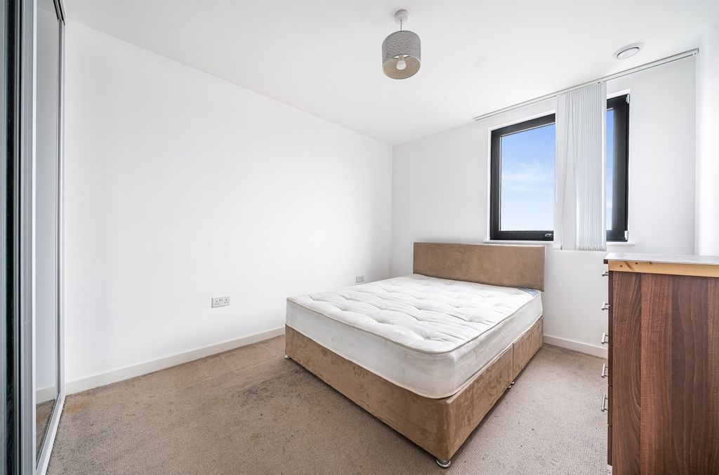 Property photo 3 of 23 Bedroom