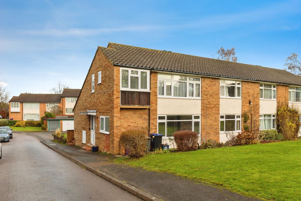 Property photo 1 of 17