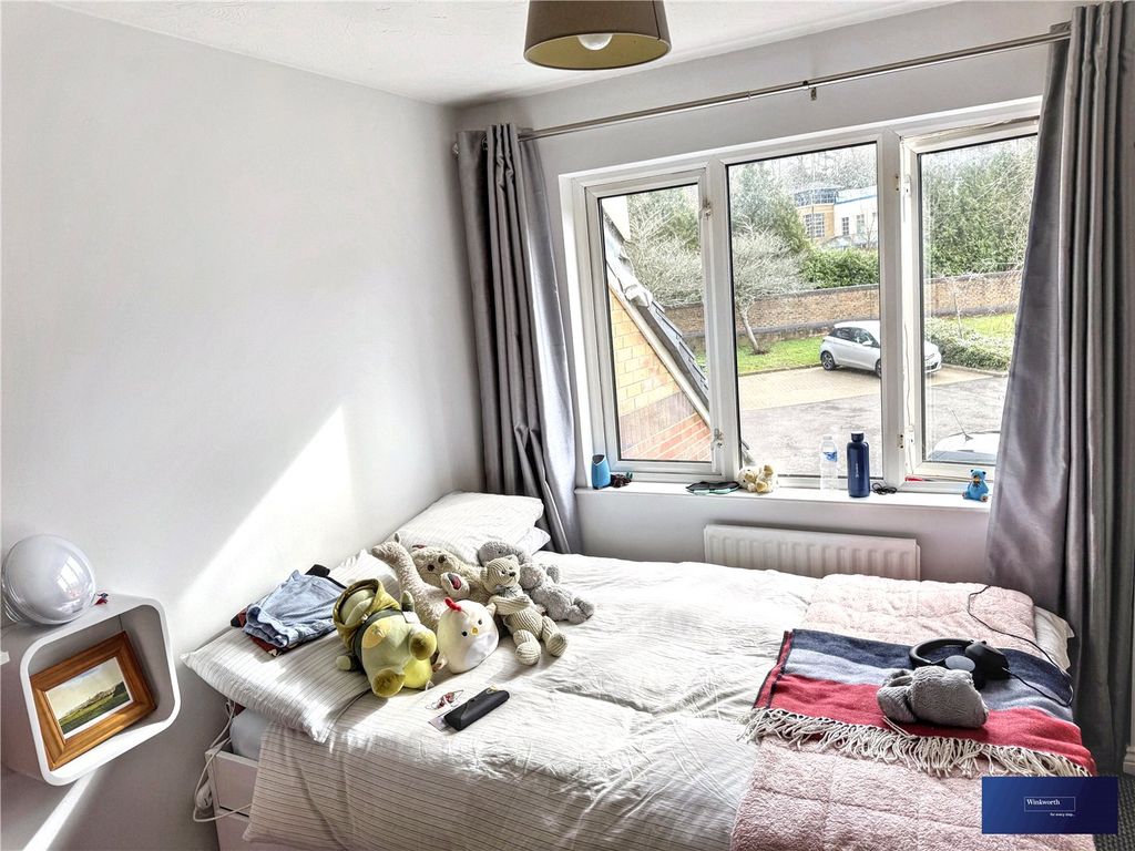 Property photo 3 of 7 Picture No. 11