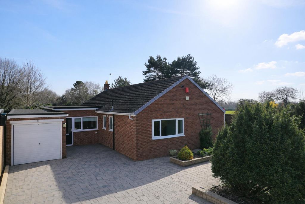 Property photo 2 of 23